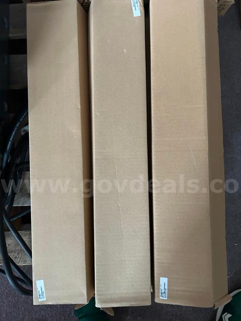 Dell Rack Mount Rail Kit P/N ON-756H-Server/UPS rack Rails New in Box