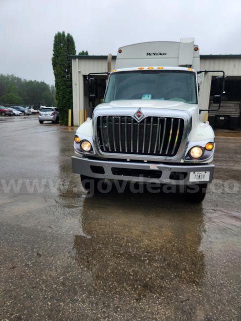 2016 International WorkStar 7400