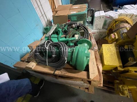 Lot of Eight (8) Submersible Pumps All Are New & Were Never Placed in Service