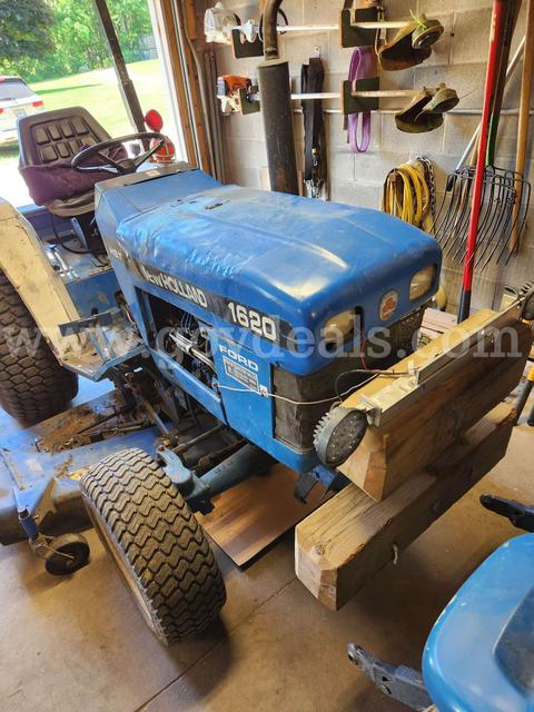 1997 New Holland 20 Series Tractor