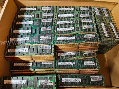 Samsung 32GB PC4 Server RAM - Lot of 500 Sticks DDR4 Memory β