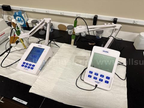 HANNA HI5522 Benchtop pH/ISE/EC Meter and edge pH Meter