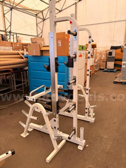 Hammer Strength Olympic Half Rack w/ Plate Storage & Safety Arms