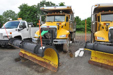 2007 Peterbilt 340 Dump Truck w/ Plow/Spreader Package