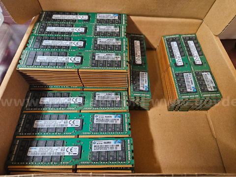 Samsung 32GB PC4 Server RAM - Lot of 150 Sticks DDR4 Memory β