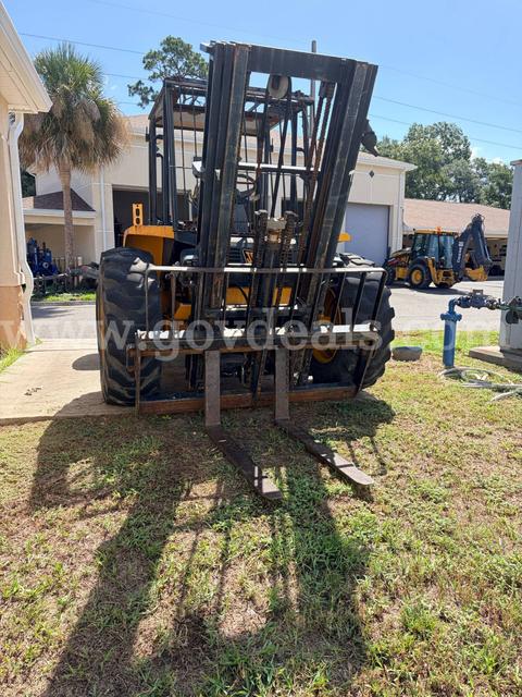 2004 JCB 930 Rough Terrain Forklift