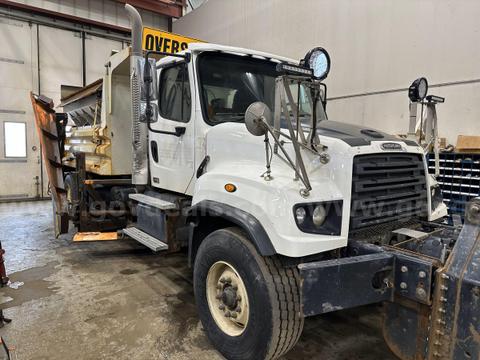2016 Freightliner 114SD