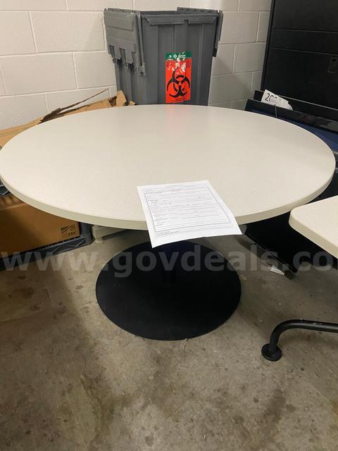 Round Table