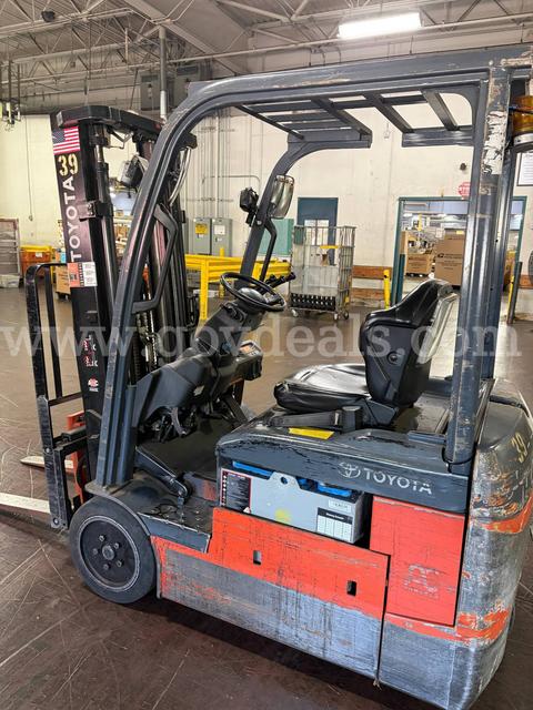 Toyota Forklift (Operational)
