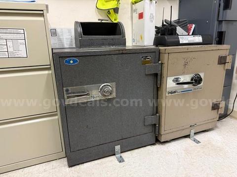Lot of 2 Commercial Safes - Major Drop Safe and Fireguard