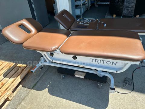 Chattanooga Triton TRT-300 Therapy Table w/ Foot Pedal & Casters
