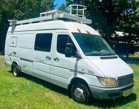 2004 Freightliner Sprinter High Roof Van β 130K Miles β Runs Excellent β New Tires