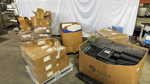 Bulk Lot DSI RPC-1 Data Acquisition Modules & Thermo Scientific Pipette Tips (1000 l, Sterile)