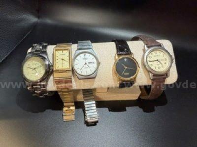 Set of (5) Men’s, Vintage Watches, Working/Non-Working