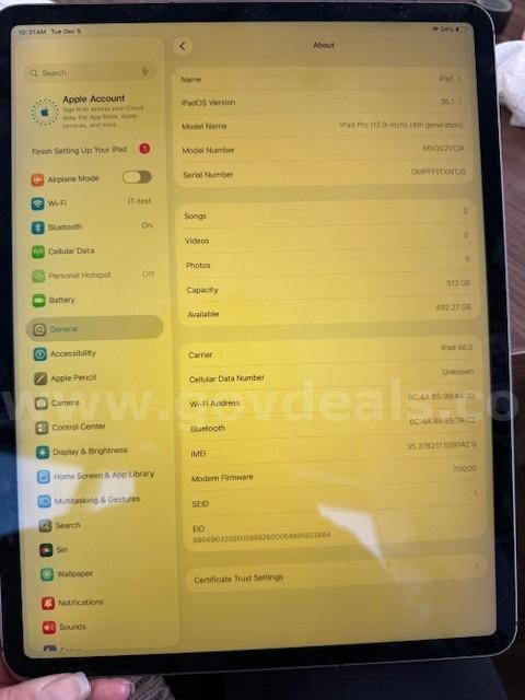 Apple iPad Pro- Accessories NOT included