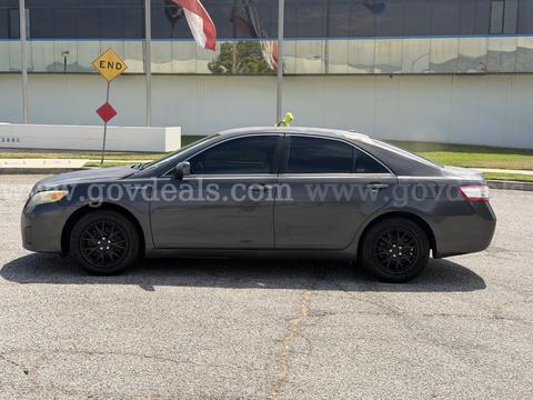 2011 Toyota Camry Hybrid Sedan