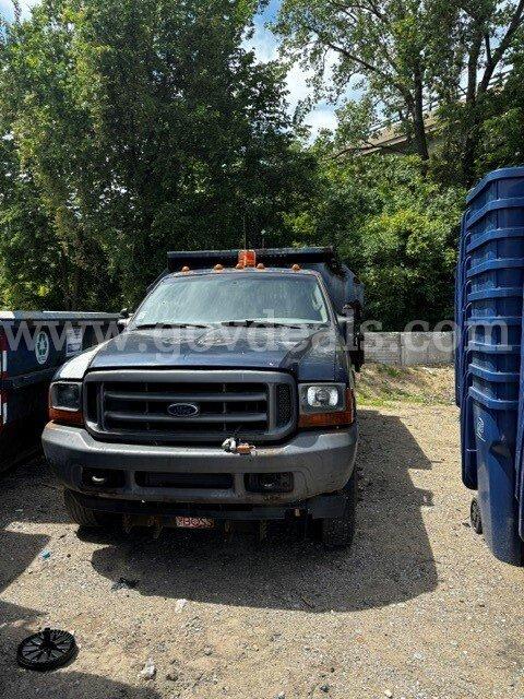 2003 Ford F-450 SD Regular Cab 4WD DRW
