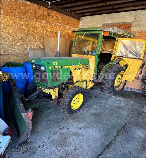 JOHN DEERE 850 4X4