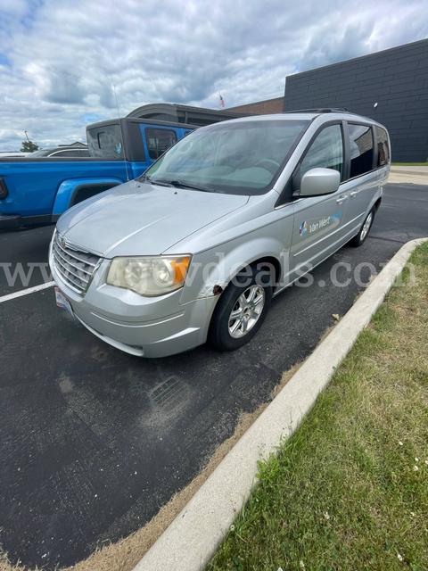2008 Chrysler Town & Country