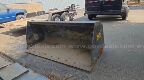 1.6 hard bucket for skid steer