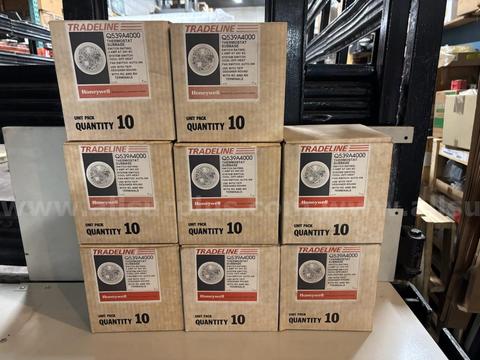 8 Units Honeywell Q539A4000 Thermostat Subbase in Taupe, NEW, MSRP: $1450 Value