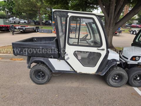 E-Z-GO Terrain 250 Electric Utility Cart with Enclosed Cab – 229 Hours