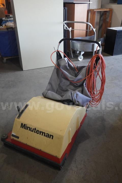 Minutemen Wide Area Vacuum (FOR PARTS)