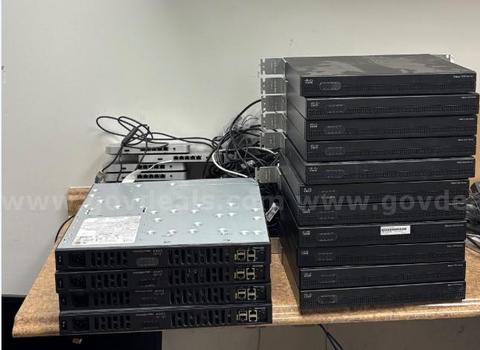 15x Cisco Routers