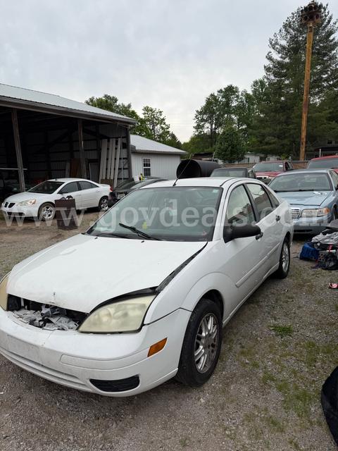 2007 FORD FOCUS RUNS AND DRIVES AS IS