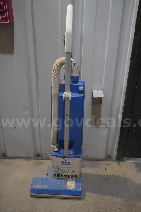 Windsor Versamatic Vacuum