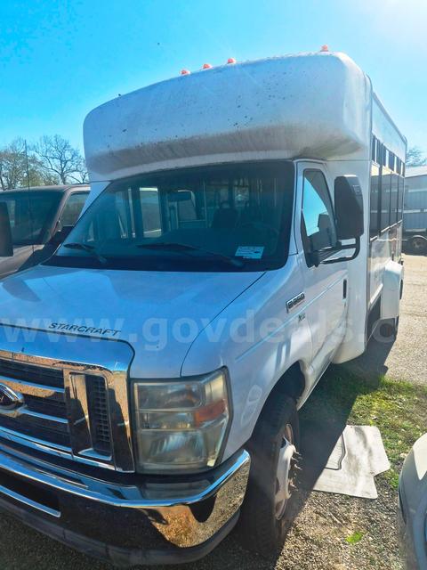2011 Ford e350 9 passenger shuttle bus w wheelchair lift - needs engine