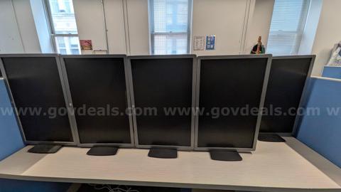 HP E241i Monitors- Lot of 8
