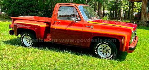 1980 Chevrolet Stepside Sport Pickup 136000 miles