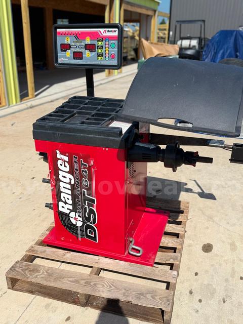 DST64-T Ranger Automotive Quick Touch Tire Wheel Balancer