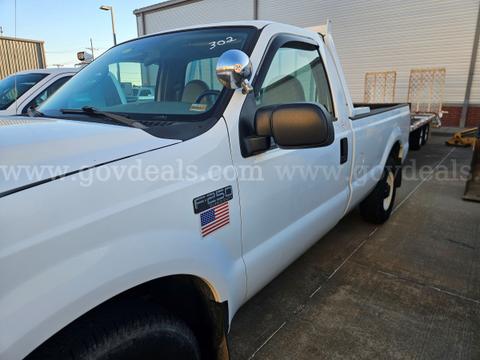 2004 Ford F-250 SD XL 2WD