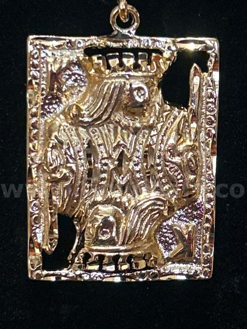 24k Gold, 20” Chunky Figaro W/ Large King Card Pendant. Read ⬇️