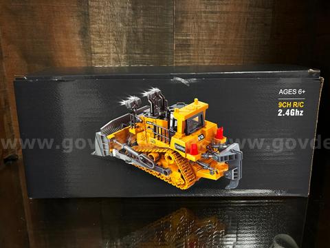 Remote Control RC Bulldozer Toy 9CH Metal Blade Construction Vehicle Tractor