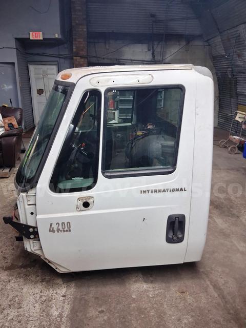 2003 International 4200 Conventional Cab – CAB ONLY
