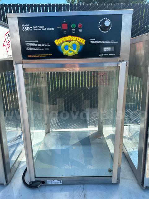 J&J Snack Foods SuperPretzel 850C / JJ850 Soft Pretzel Warmer and Display Case