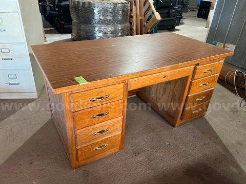 1 wood desk  lot 27