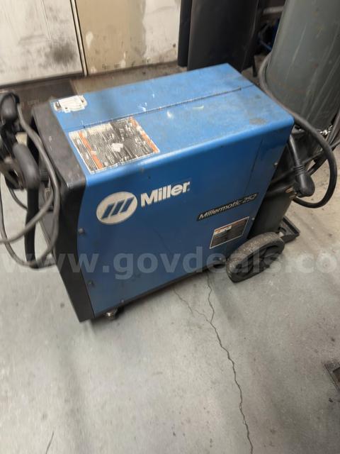 Miller Millermatic 252 MIG welder