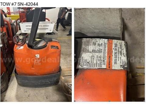 Toyota Electric TOW TRUCK  8TB50-42044 TM7