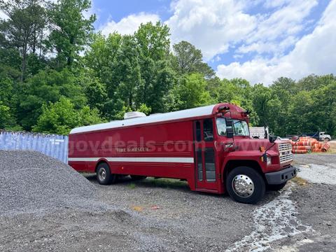 1994 Ford B700F