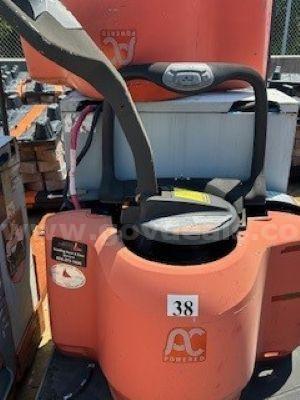 Toyota Electric Pallet Jack 8HBE30 SN 45033 PJ38