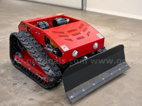 FREE SHIPPING - NEW Remote-Controlled Tracked All-Terrain Lawn Mower with Electric Start