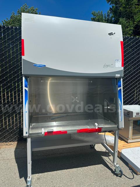 Labconco Purifier Logic+ Class II Type A2 Biological Safety Cabinet β 5 Ft, 115V, HEPA, with Stand