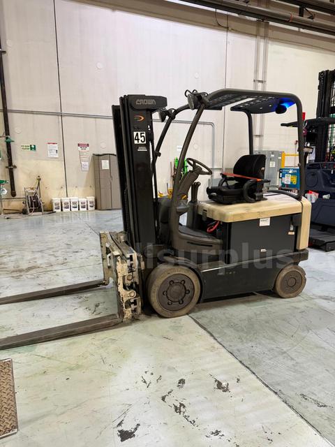 Crown FC4020 Sitdown Electric Forklift