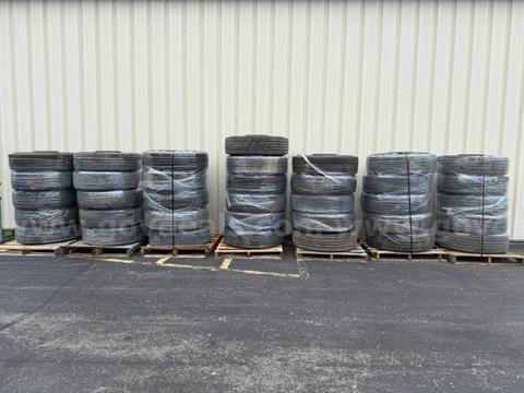 32 Firestone FS591 295/75R22.5 School Bus / Semi Truck Steer Tires on Steel Wheels – Virgin Take-Offs