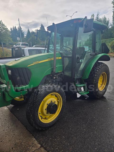 2005 John Deere 5325 Tractor