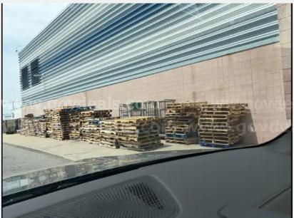 Wood Pallets - Approximately 700 pallets